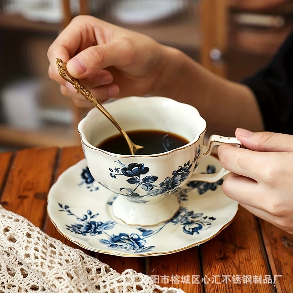 Factory Wholesale Stainless Steel Tea Spoon Tea Fork High-End Classic Dessert Fork Dessert Spoon Creative Coffee Spoon for Family Gatherings