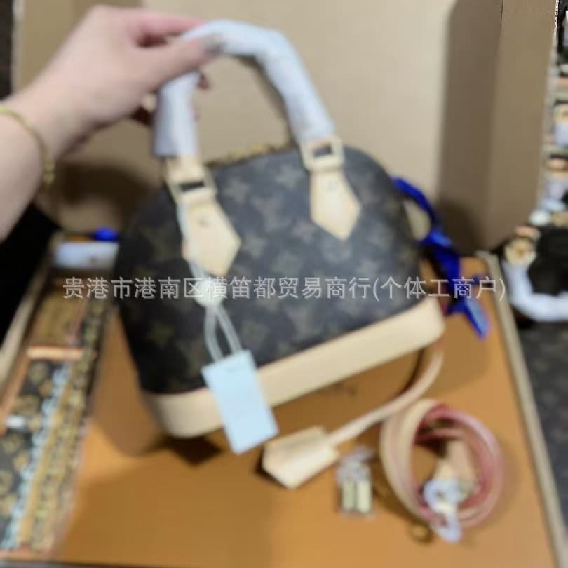 Factory direct Lvjia premium version shell bag, shoulder and hand carry, large capacity, same style