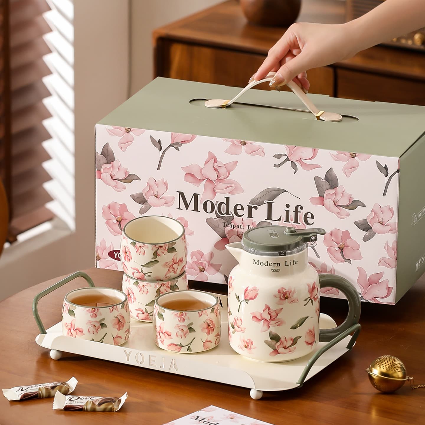 Iris Pattern Ceramic Tea Set Gift Box, Aesthetic Cold Water Pitcher for New Home or Wedding