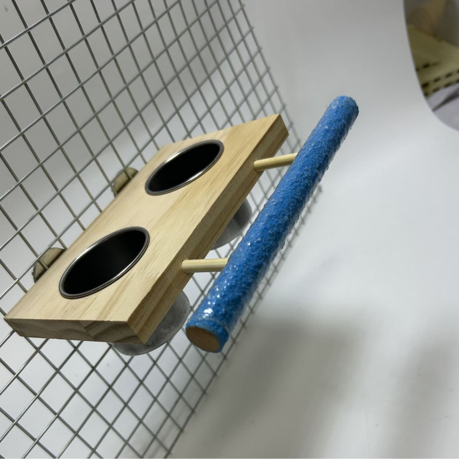 Parrot stainless steel bird food cup frosted pole bird food box with rack feed box bird cage accessories bird feeder