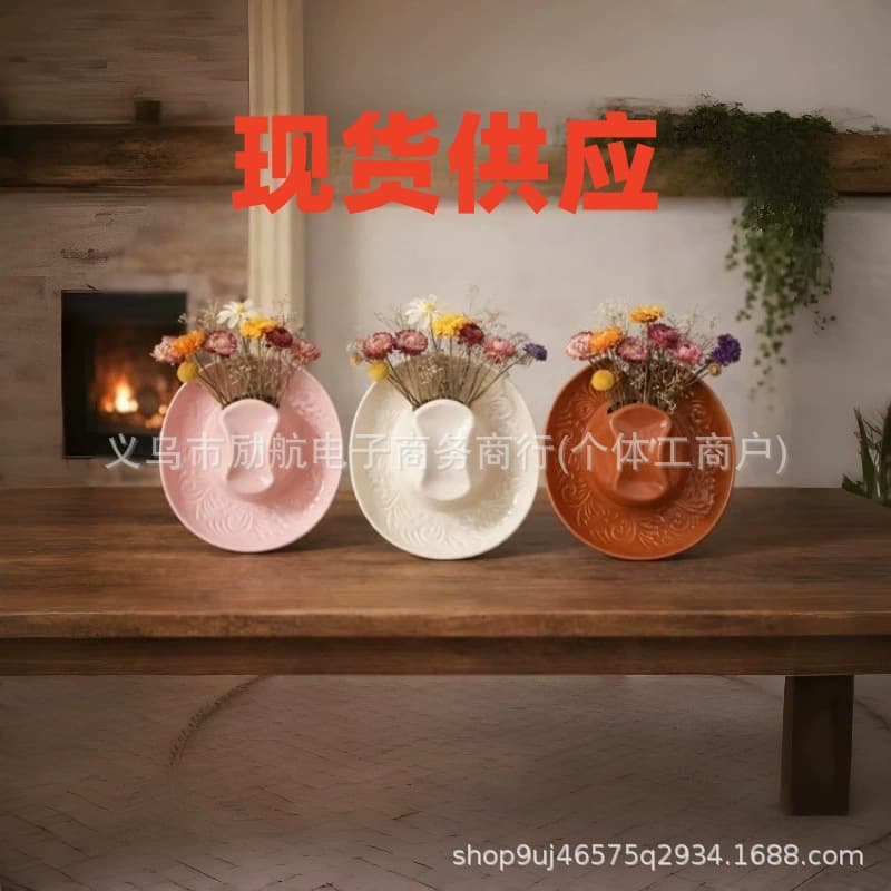 Spot cross-border new product Ceramic Cowgirl Hat Hanging Vase resin cowgirl hat vase
