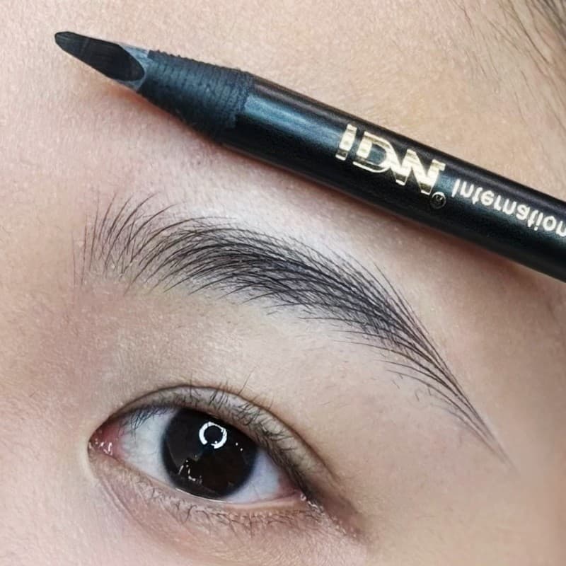 Authentic Tattoo Artist Eyebrow Pencil Waterproof, Anti-Numbing and Anti-Smudge Double-Headed Makeup Artist Tattoo Eyebrow Pencil Designed for Wild Eyebrows
