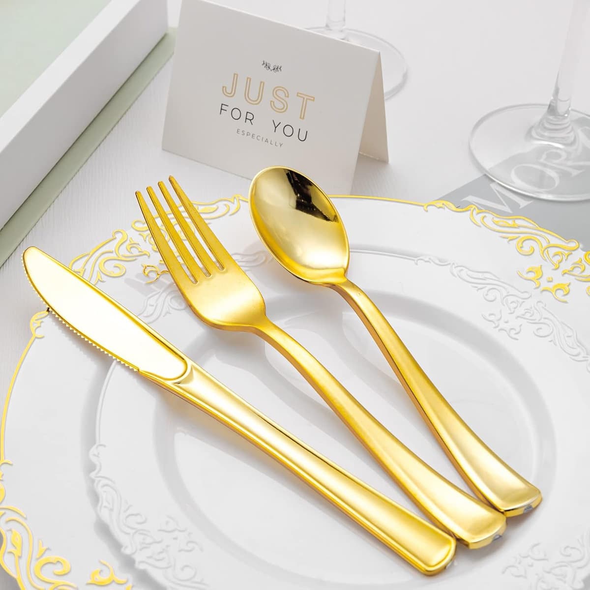 Foreign trade spot UV electroplating disposable golden knife, fork and spoon birthday party supplies golden cake western food tableware