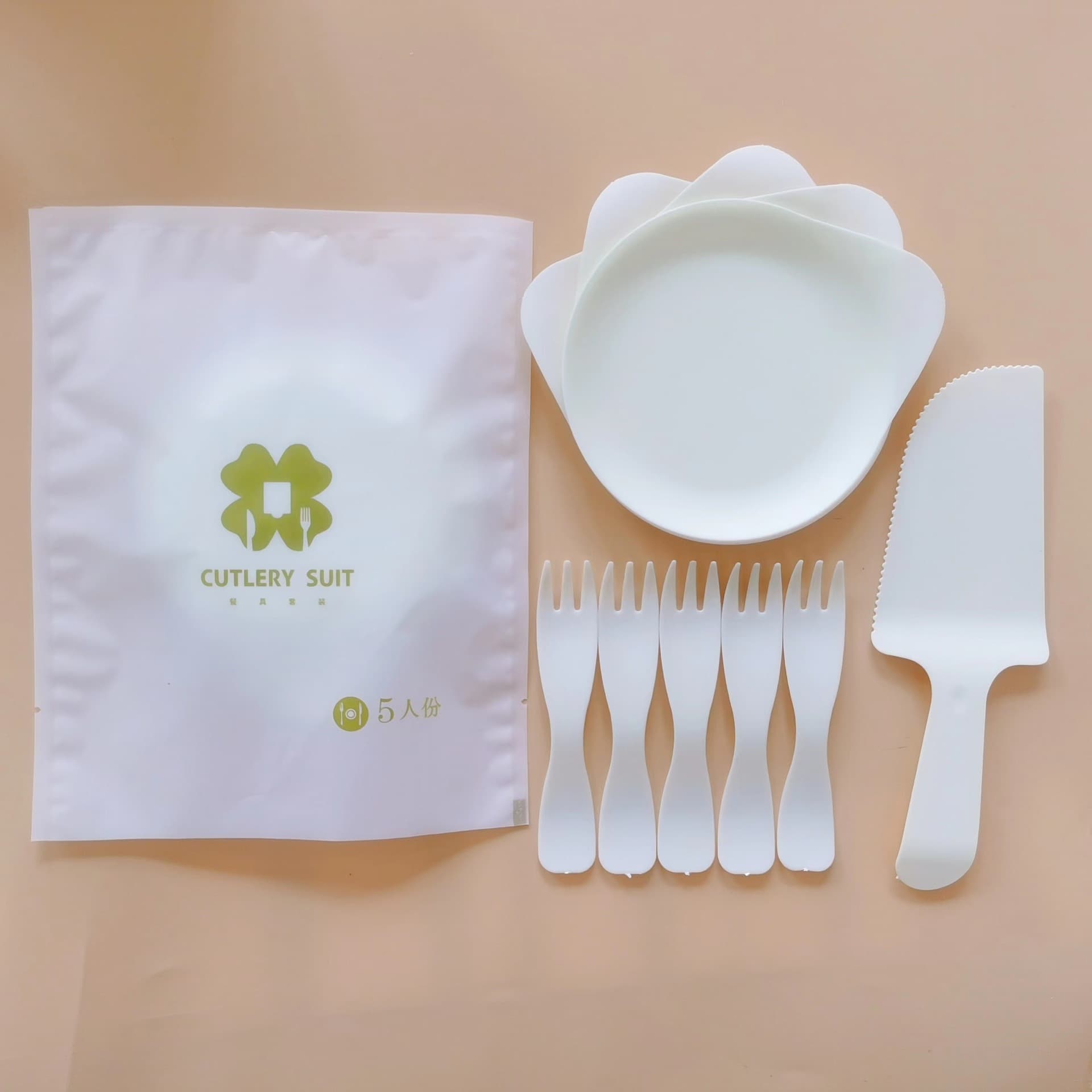Wholesale Birthday Cake Tableware Disposable Plastic Plate Teardrop Plate Wave Fork Colorful Food-Grade Plastic Plate