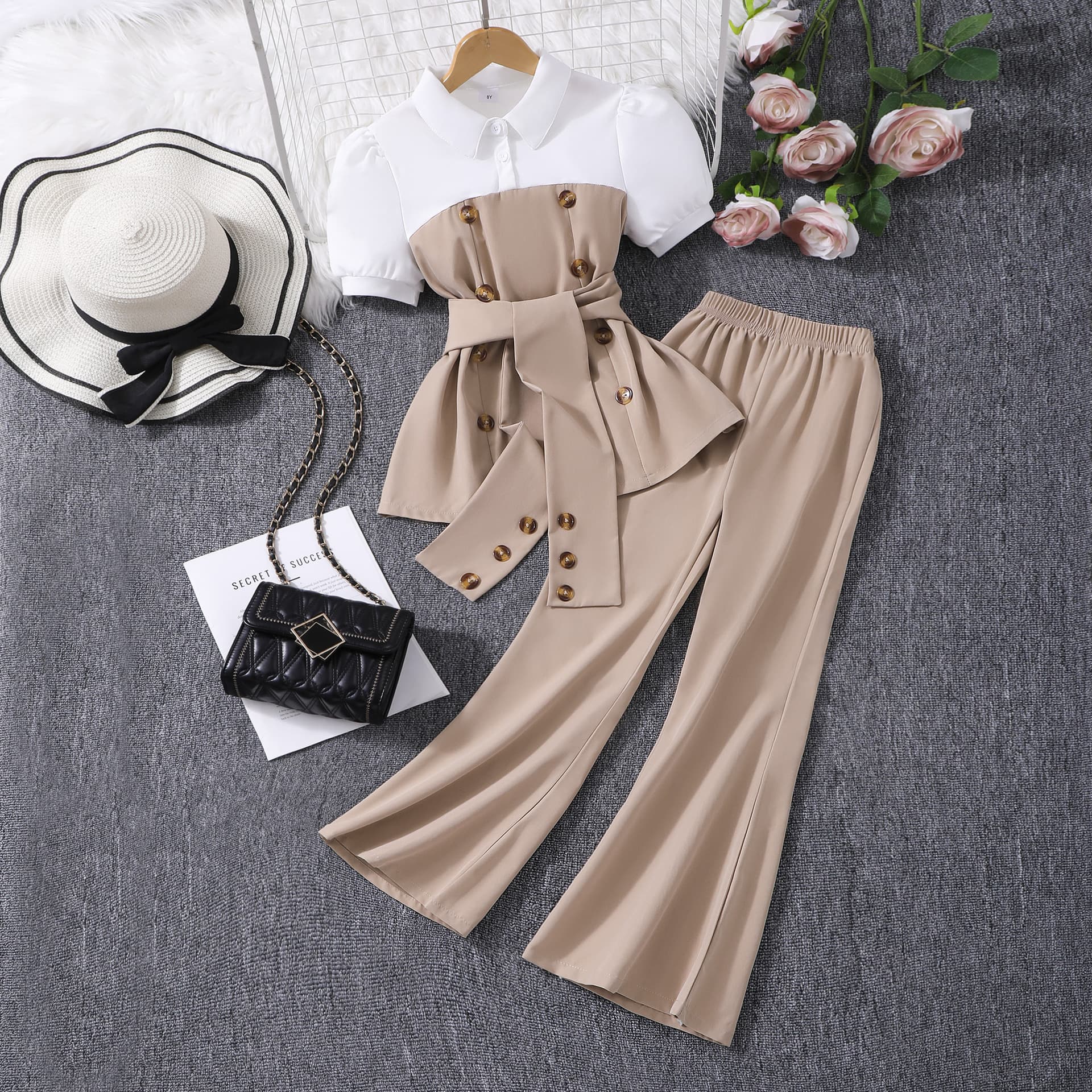 2025 new summer style casual and simple contrasting color lapel puff sleeve top + bell bottoms two-piece set