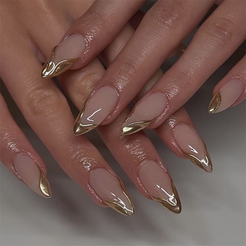 3D Gold Foil Short Almond Press-On Nails, Popular Fake Nails in Europe and America