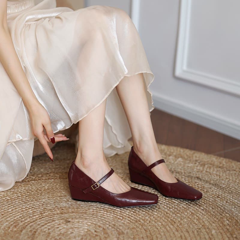 French-style Square Toe Mary Jane Shoes for Women 2025 Early Autumn New Retro One-Strap Mid Chunky Heel Wedge Flats