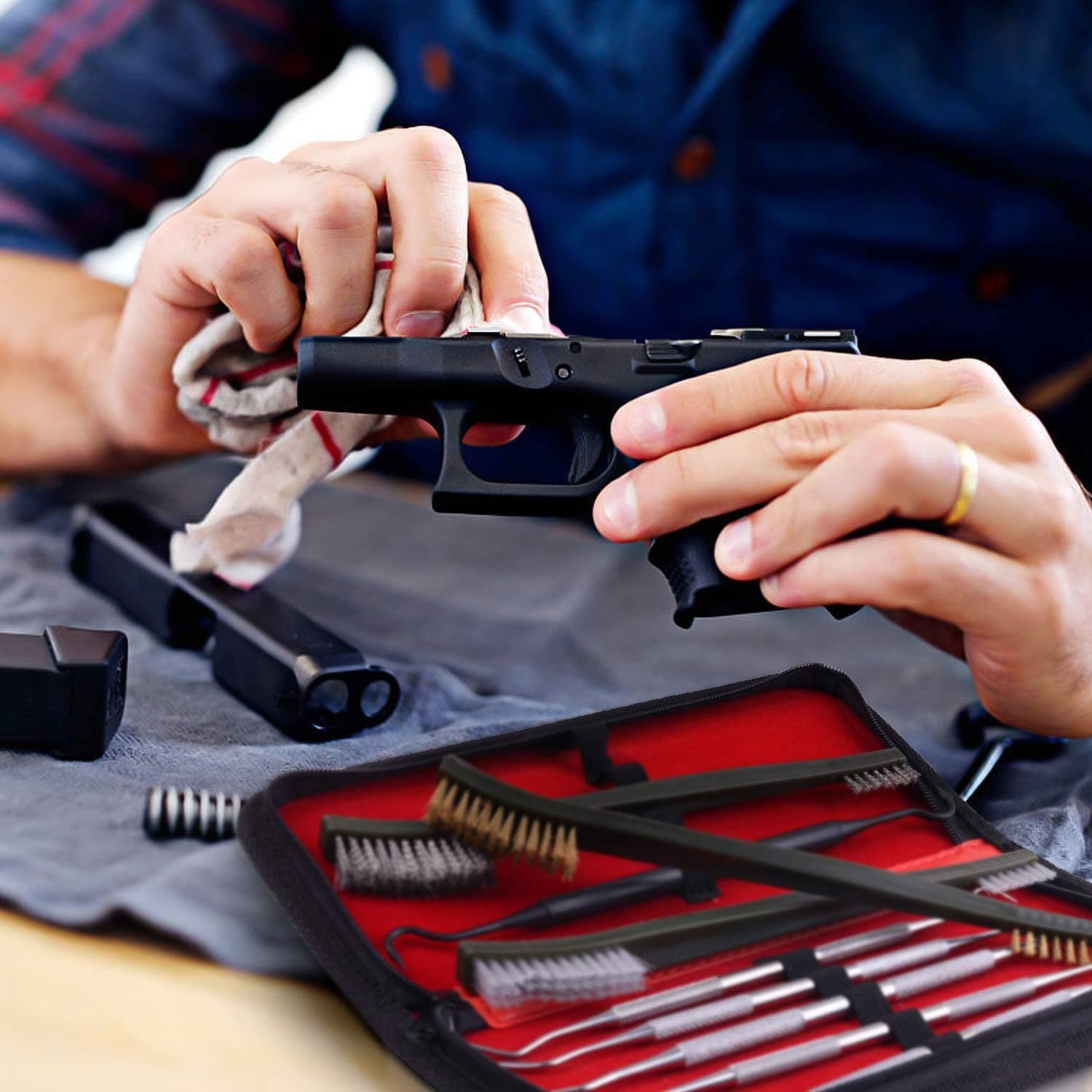 Gun Brush Tool Set Glock Cleaning Brush Pig Bristle Brush Aluminum Alloy Industrial Dust-Proof Brush Pistol Cleaning