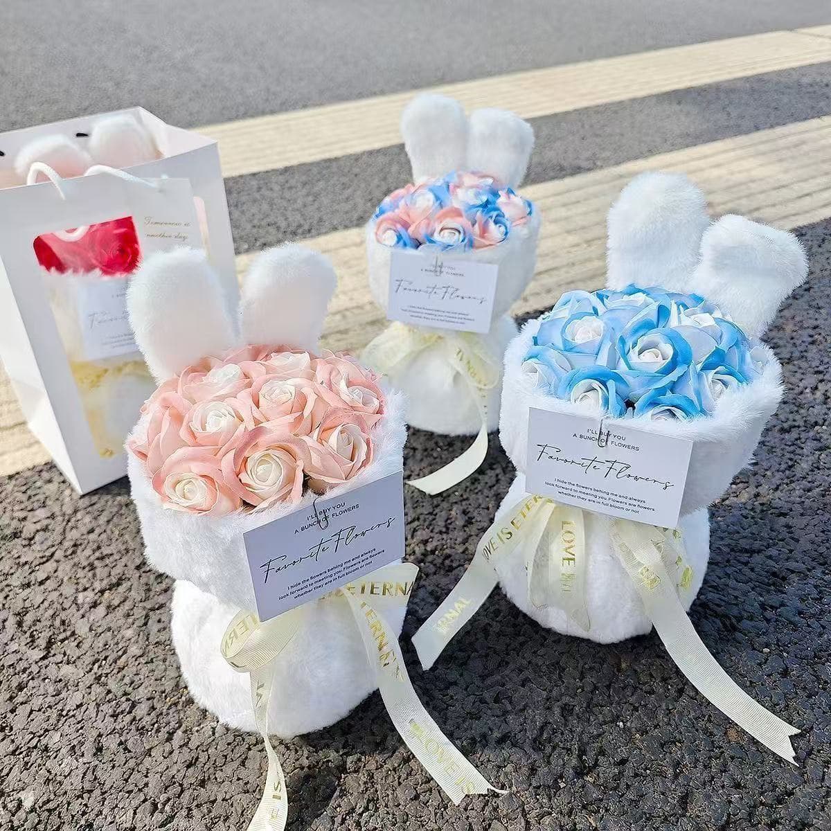 Valentine's Day Gift New Trendy Chanel-Style Bouquet Finished Soap Flower Rose Birthday Gift for Girlfriend