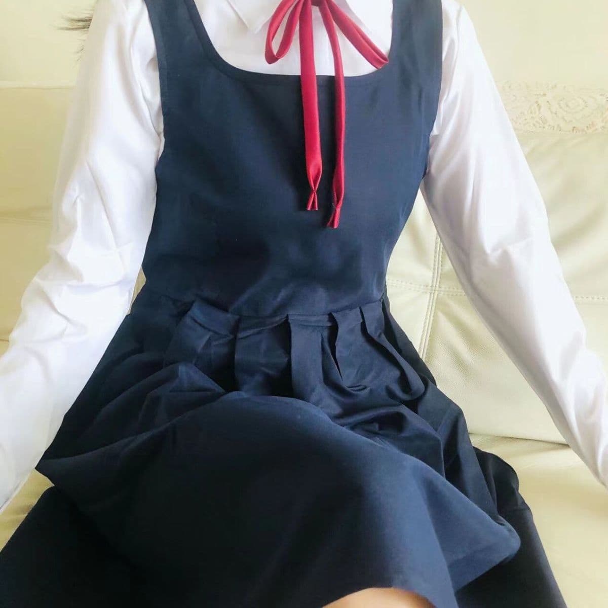 2025 spring collection academic-style suspender skirt, Korean version sweet loose fashion short-sleeve shirt + suspender dress, carefully selected.