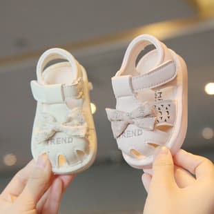 Baby Anti-Slip Walking Shoes Summer Princess Cute Squeaky Shoes Velcro Girls Bow Sandals