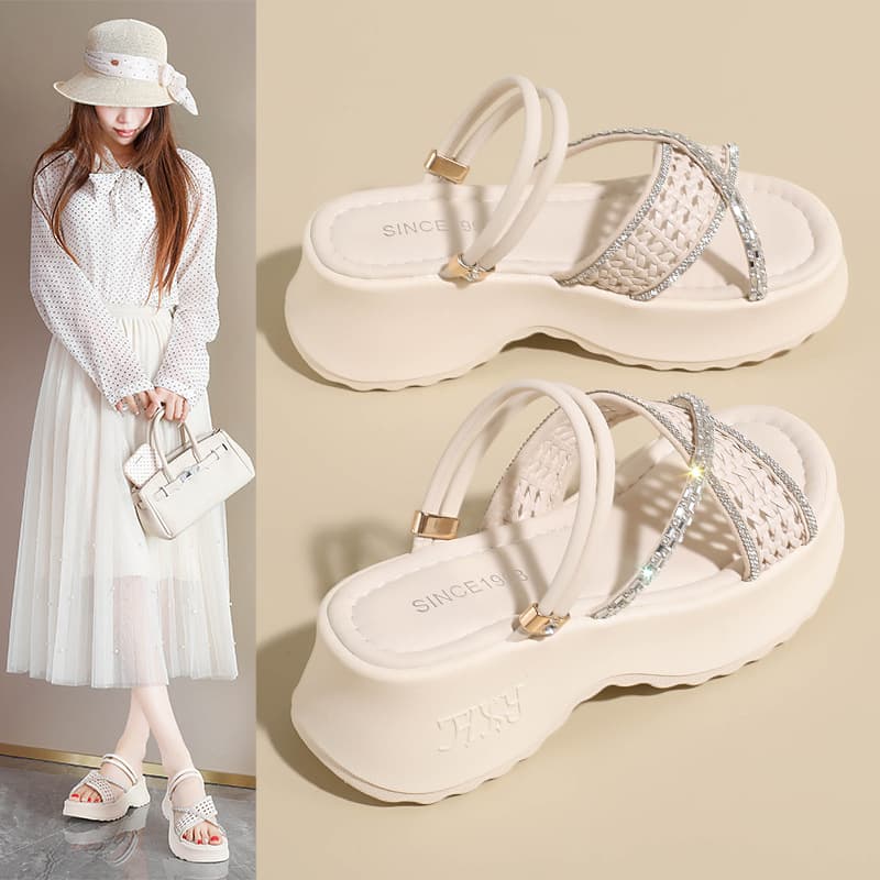 Thick-soled rhinestone sandals for women's summer outer wear 2026 summer new fashion trendy platform sandals for women