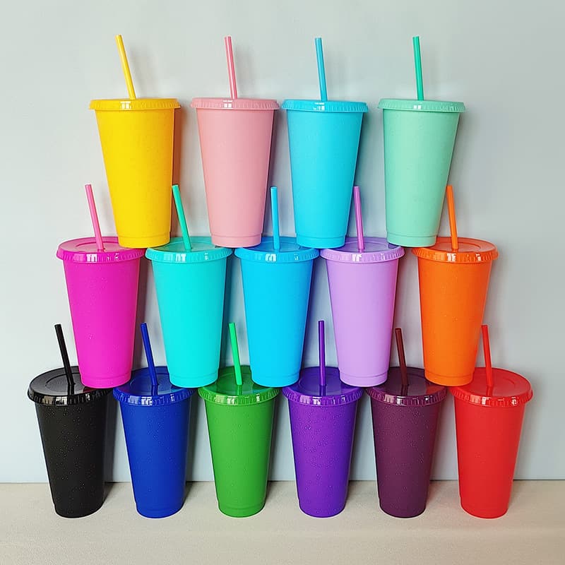 New plastic straw cup, large capacity transparent beverage milk tea cup with lid, creative glitter cup, factory wholesale
