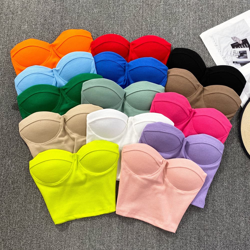Solid color strapless tube top for women to wear as sexy hottie short navel-baring slim fit top with breast pads