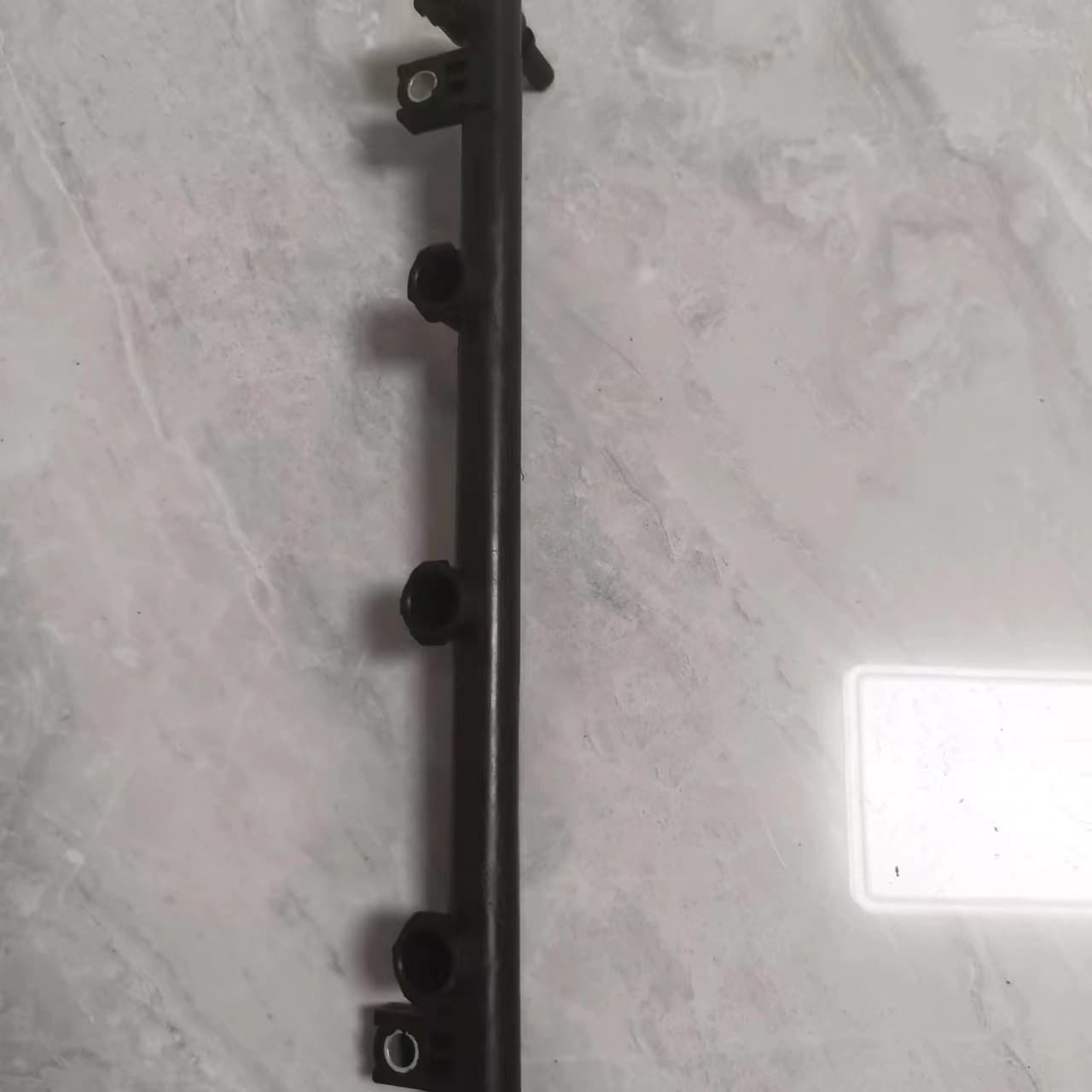 Manufacturer supply auto 8200139674 fuel nozzle plastic pipe pipe fitting 8200139674 rubber pipe