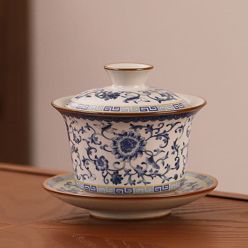 New Ru ware blue and white three-piece covered bowl Kung Fu tea set, tea brewing vessel set, single tray for home use