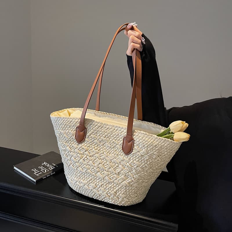 Niche Design Vacation Style Woven Tote Bag for Women 2025 New Casual Large Capacity Beach Bag Handbag Trendy