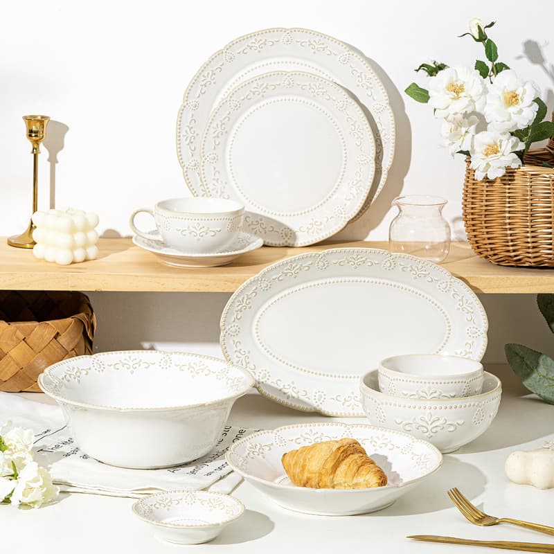 Huaxi Series Retro Embossed Court Style Ceramic Tableware Set: Salad Bowl, Noodle Bowl, Dinner Plate, Dessert Plate, Vegetable Plate