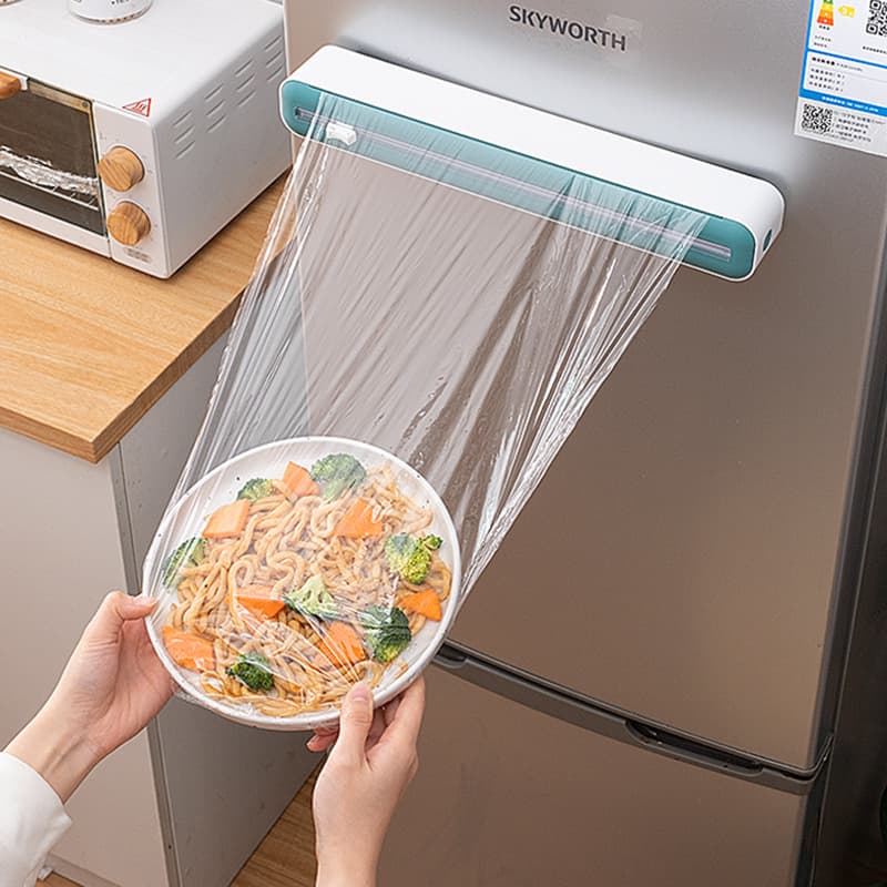 Kitchen Disposable Plastic Wrap Cutter, Household Food Wrap Cover Cutting Box, Magnetic Refrigerator Gadget