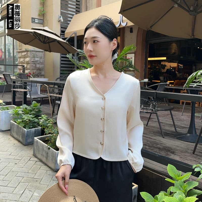2026 summer new style acetate satin temperament V-neck air-conditioning shirt for women long-sleeved solid color sun protection versatile shirt cardigan