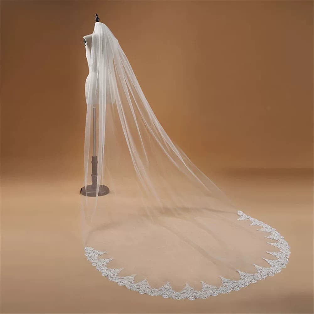 Hot-selling wedding dress veil, 3-meter single-layer lace veil with train, bridal photo veil wholesale.