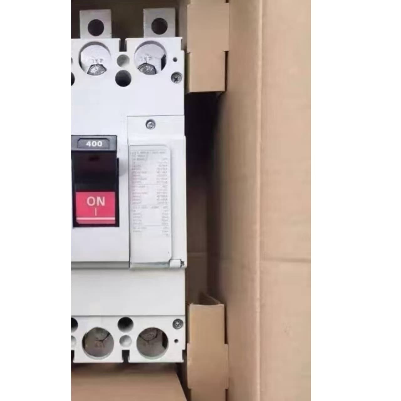 630A NF400-CW SW Molded Case Circuit Breaker NF630-CW Air Switch 400A 300A 500A
