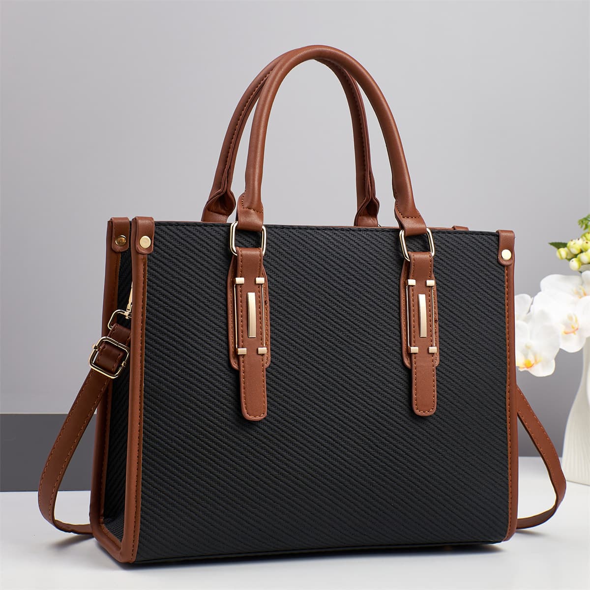 2025 Large Capacity Tote Bag Commuter Premium Women's Handbag New Business Versatile Contrast Color Bag