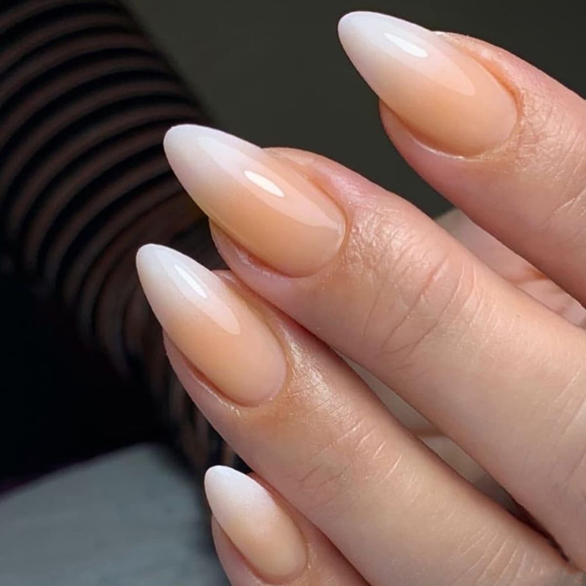 Simple Drop-Shape Gradient Press-On Nails Wholesale for Cross-Border European and American Markets