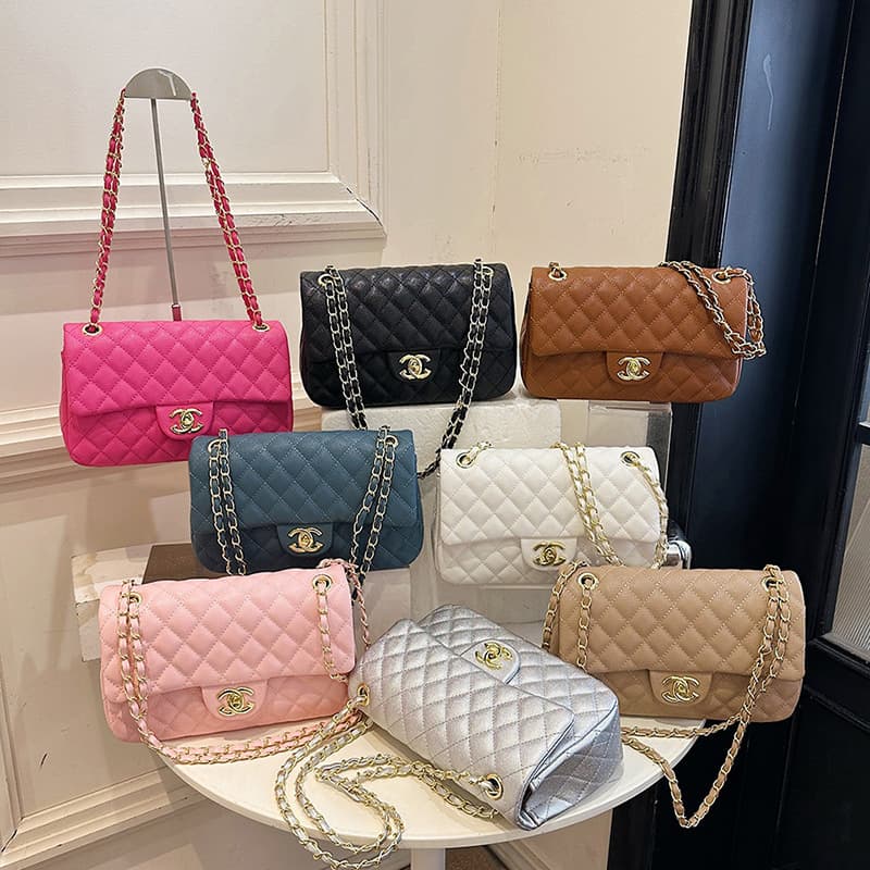 Crossbody Small Bag for Women 2026 New Style European and American Fashion Diamond Quilted Chain Bag Shoulder Sling Small Square Bag Lady Bag