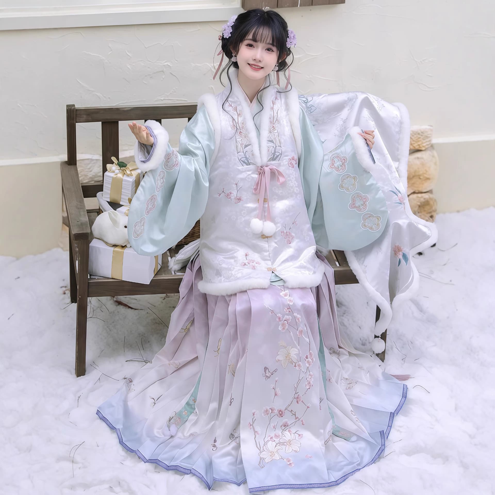 Appointment for Plum Blossom Viewing" Ming-style women's cross-collar inner layer heavy embroidery bijia horse-face skirt set with fleece-lined shawl winter version