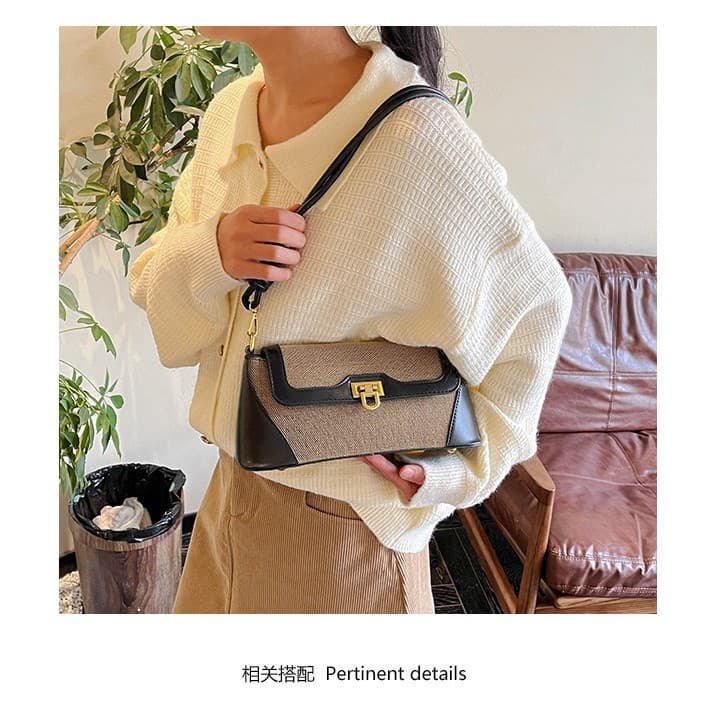 New style bag for women, versatile retro single shoulder crossbody bag, light luxury, casual niche, French armpit bag, baguette bag, contrasting color