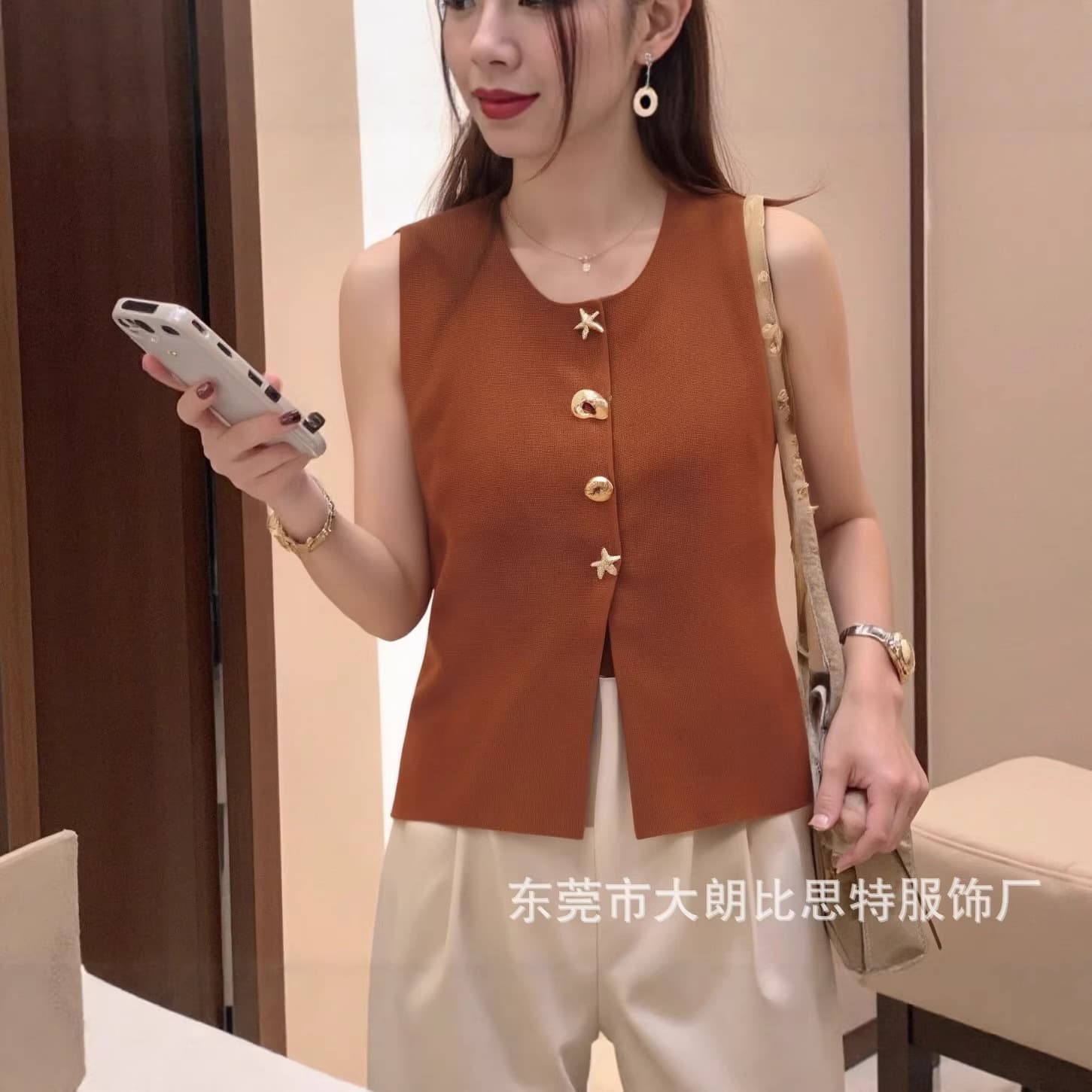 Stylish Asymmetric Buckle Sleeveless Knit Vest for Women, New Summer Swallowtail Slit Solid Color Versatile Top