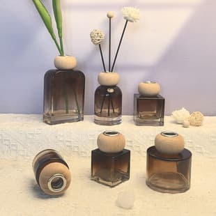 High-Quality Beech Wood Lid Rattan Aromatherapy Essential Oil Refill Empty Bottle Hotel B&B Club Fragrance Container Decoration