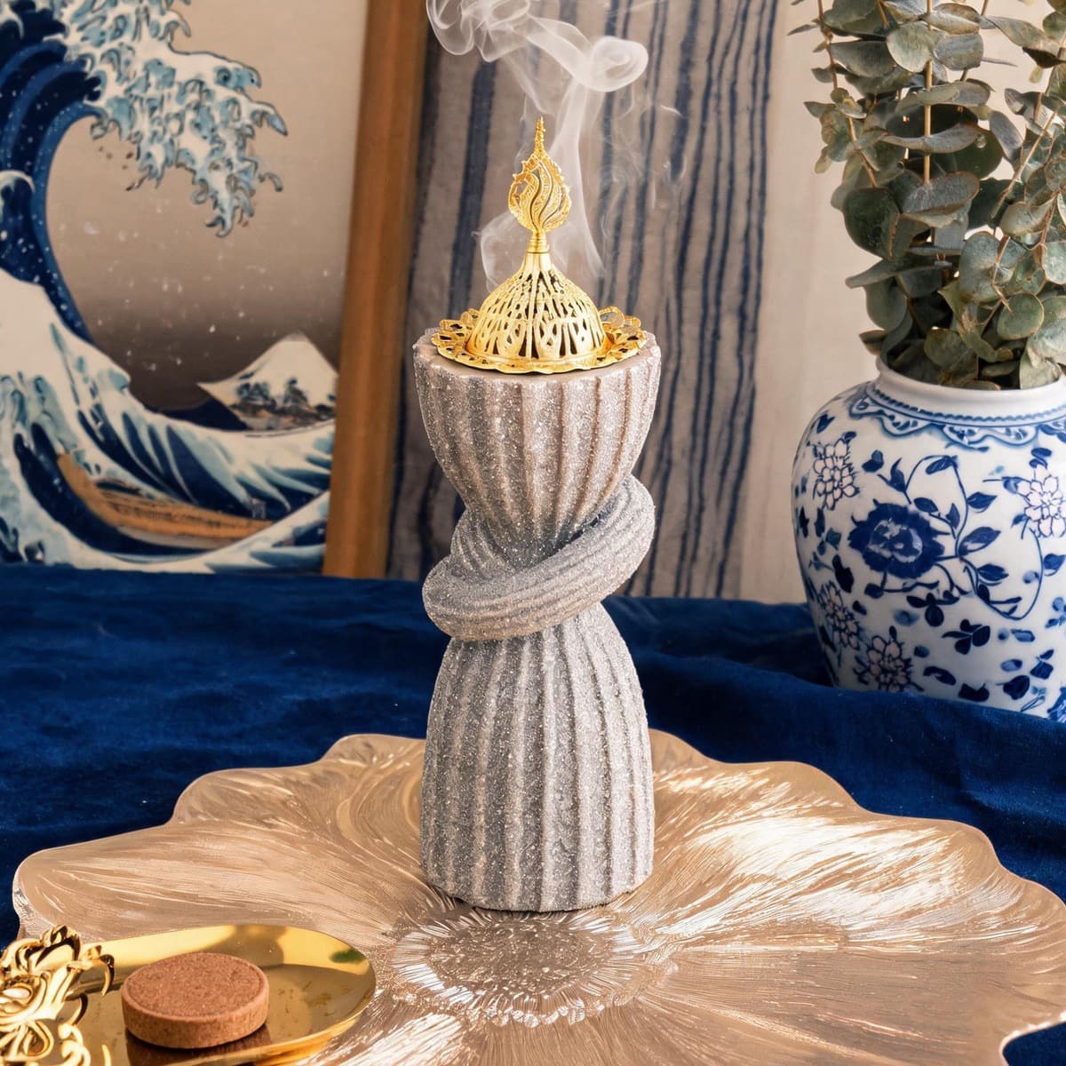 Cross-border hot selling sequined curtains handheld incense burner resin aromatherapy furnace Arabian style aromatherapy furnace Middle Eastern crafts