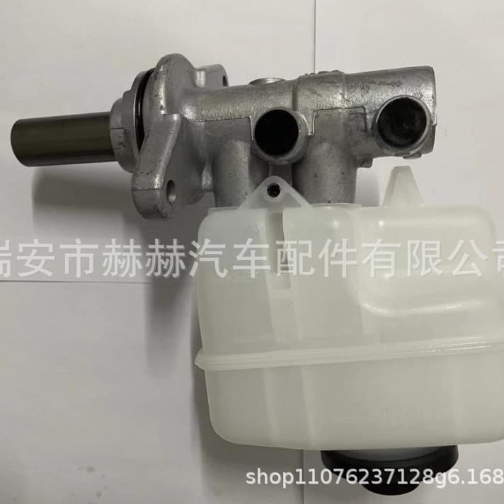 47201-60A22 47201-60A32 Suitable for Toyota brake master cylinder