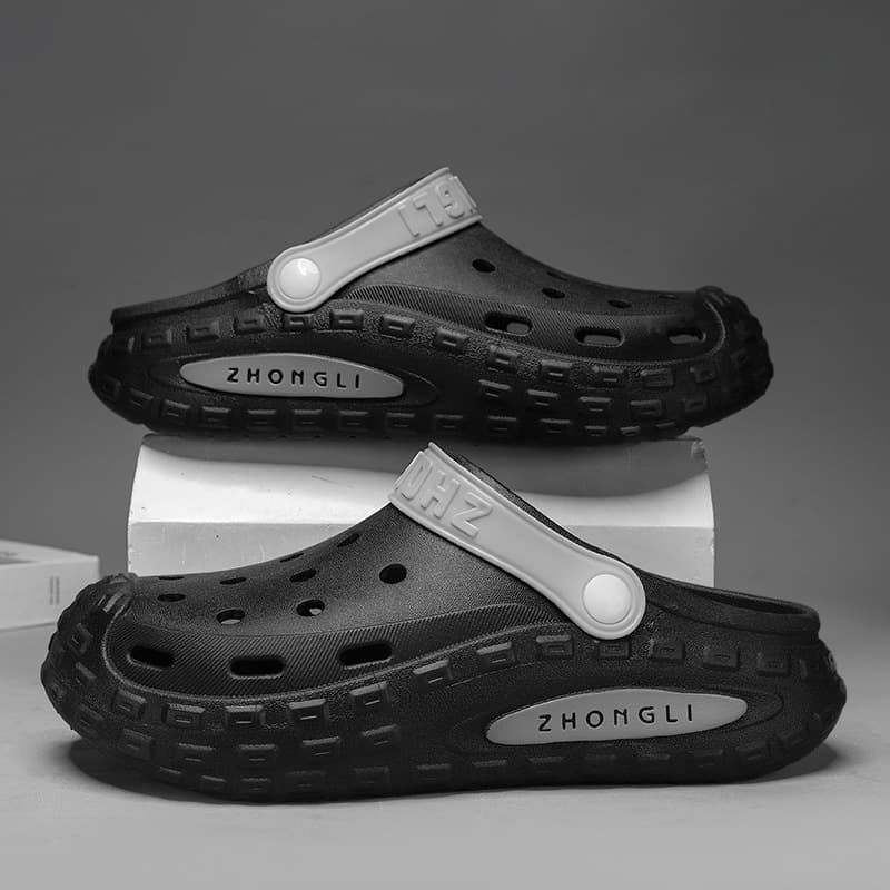 Cloud-Like Clog Slippers for Women, New Summer Outdoor Wear, Cute Breathable Non-Slip Beach Shoes, Indoor Couple Covered Toe Shoes for Men