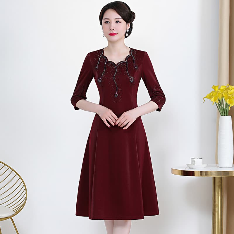 Spring high-quality dress with thickened fabric, elegant and suitable for commuting, featuring a stand-up collar floral skirt, fashionable Korean-style summer solid color base shirt.