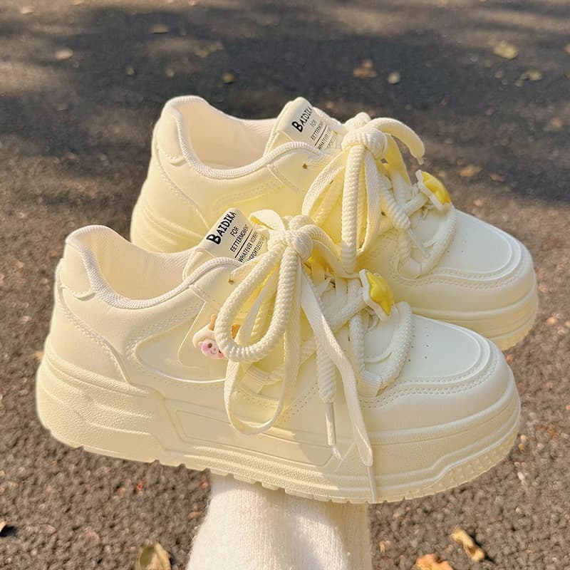 Platform white sneakers women 2025 spring/summer new women's shoes student shoes for skirts versatile niche casual flats