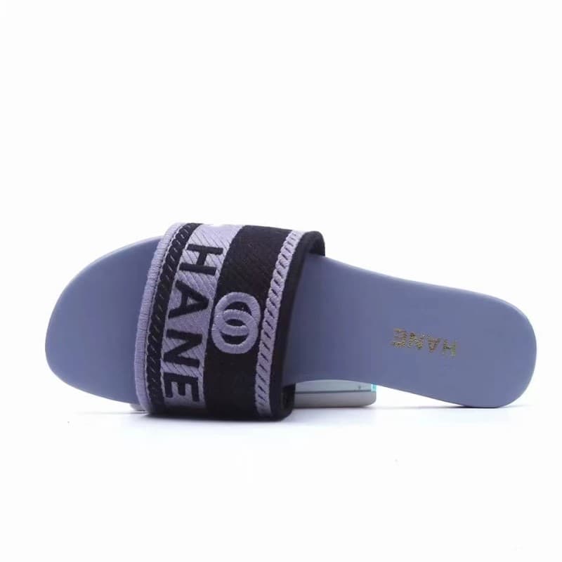 Chanel-style 2026 Summer Embroidered Flat One-Strap Sandals with Letter Design, Classic Beach Couple Slippers for Casual Outdoor Wear