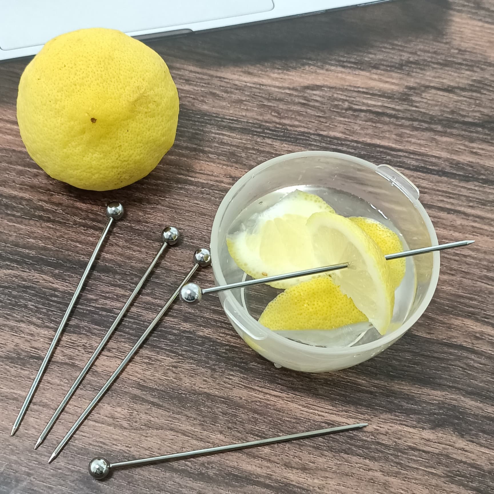 304 Stainless Steel Fruit Sticks, Fruit Needles, Bar Cocktail Garnish Sticks, Olive and Candied Fruit Metal Wine Sticks and Needles