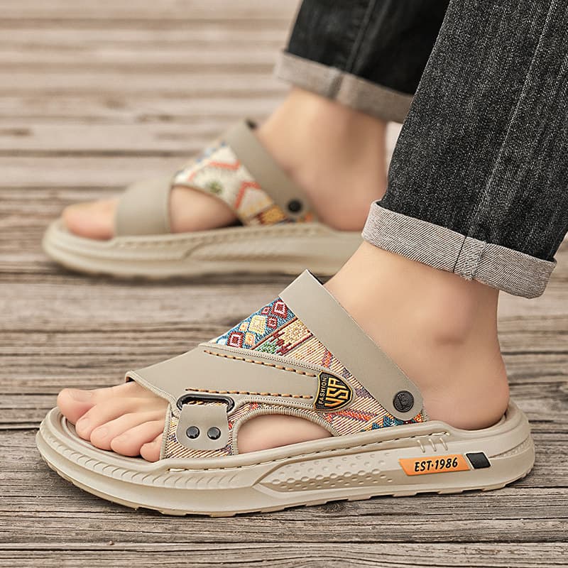 Casual Sandals for Men 2026 New Summer Outdoor Non-Slip Durable Youth Vietnam Beach Shoes Slides