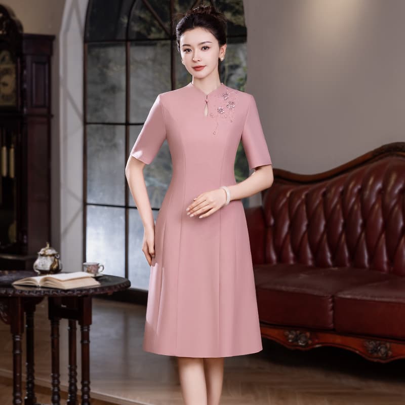 2025 Summer New Women's Pink Beaded Short Sleeve Mother of the Bride Dress for Wedding Banquet Drop Shipping