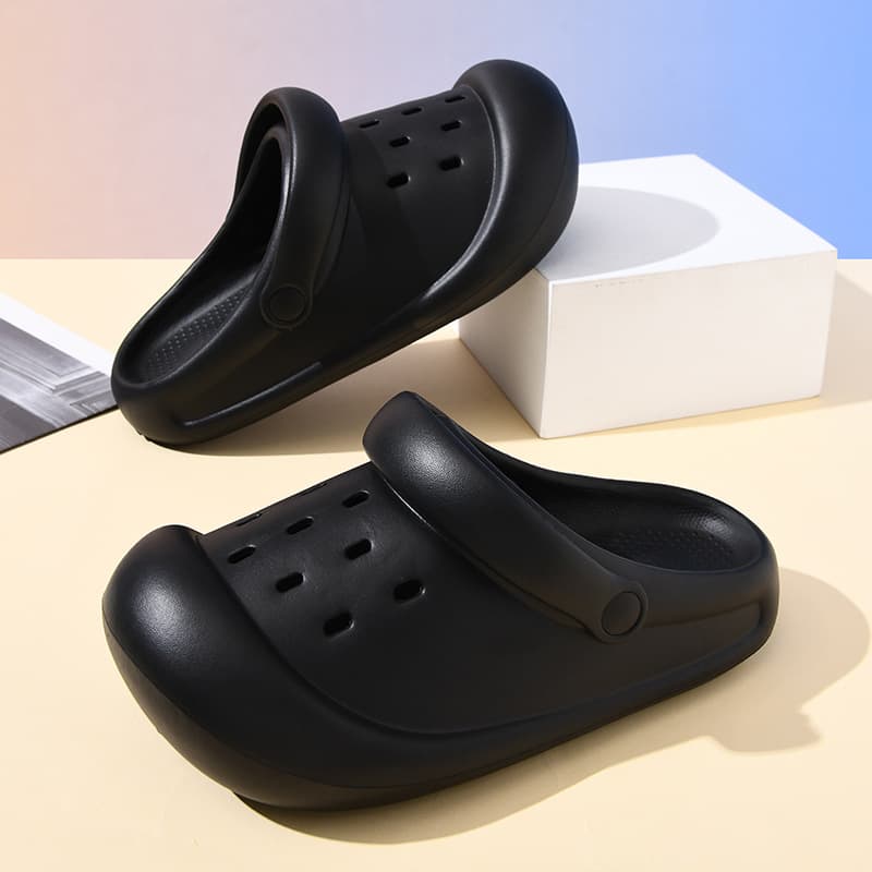 2025 Summer Women's Cute Croc Sandals Thick Sole Anti-Slip Lightweight Two-Way Versatile Beach Slides Available for Live Stream Customization