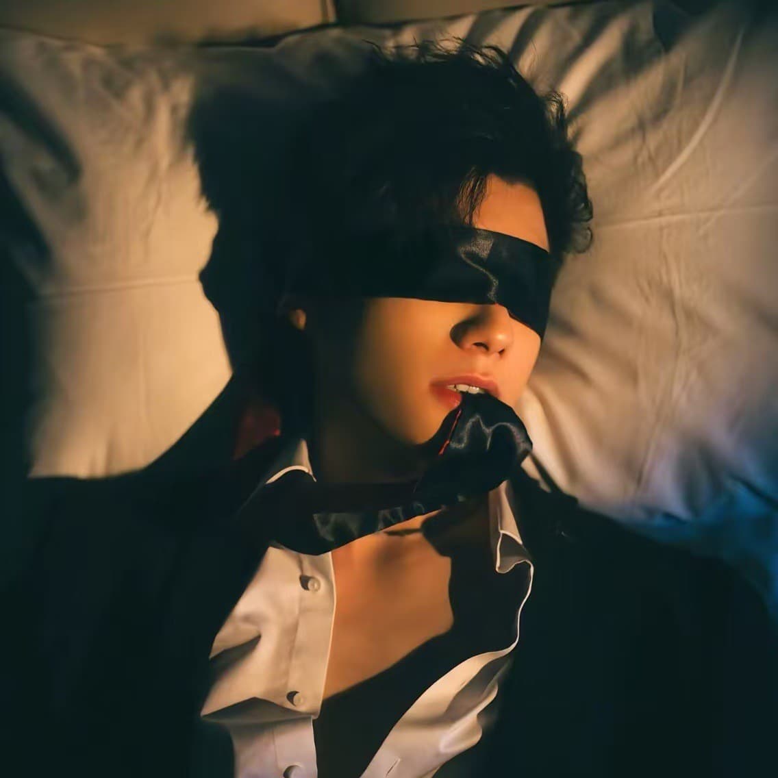 Cross-border men's bondage eye mask silky touch training male sex props blackout eye mask cloth strip batch