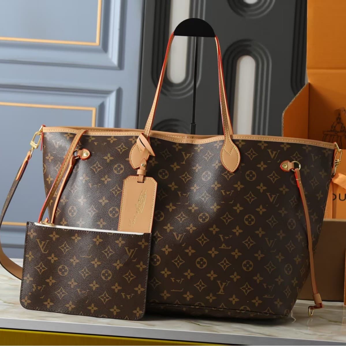 One-shoulder crossbody bag, handbag, new light luxury bag body is made of iconic presbyopic floral canvas material