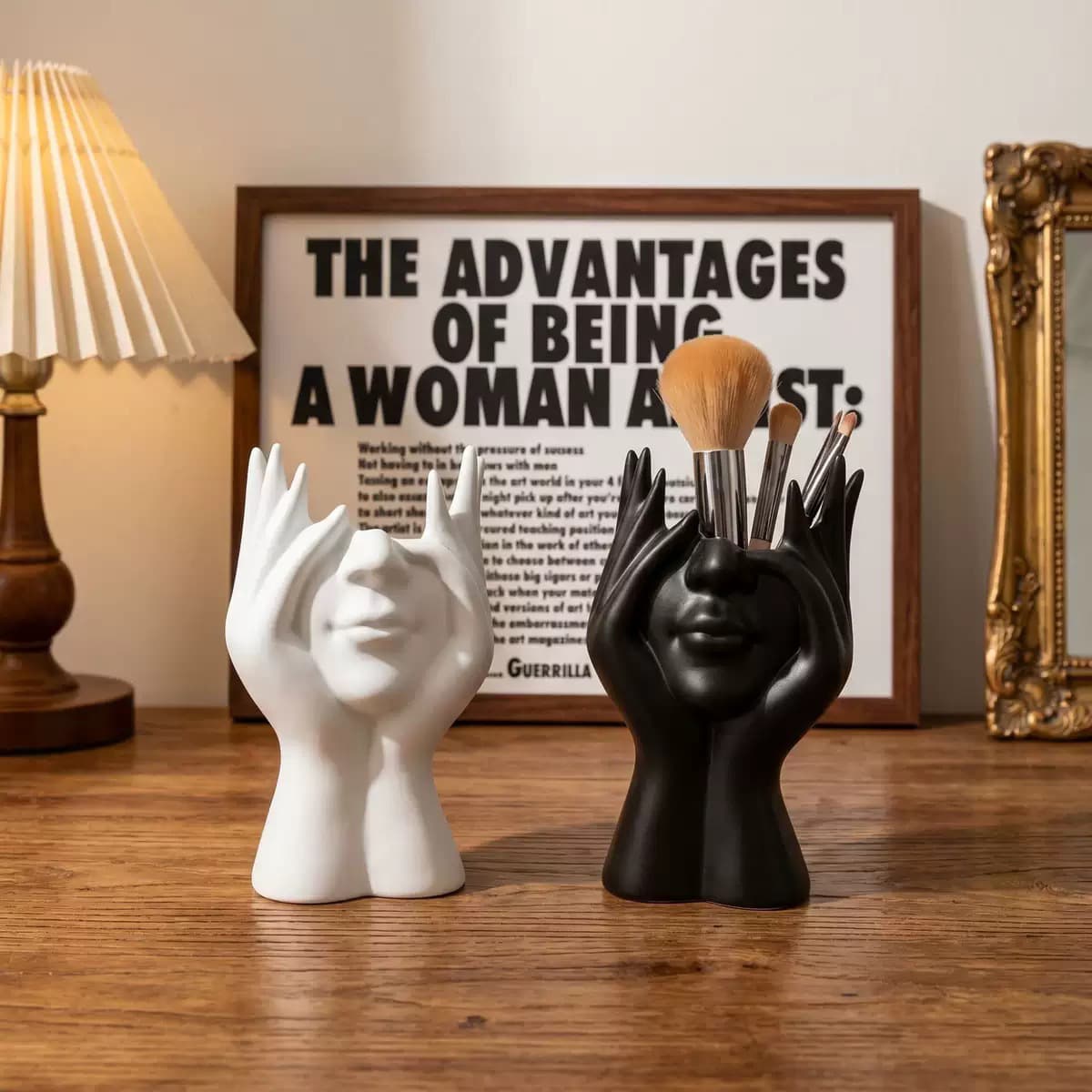 Cross-border hot model art-shaped resin pen holder desktop multi-functional storage makeup brush holder decorative crafts wholesale