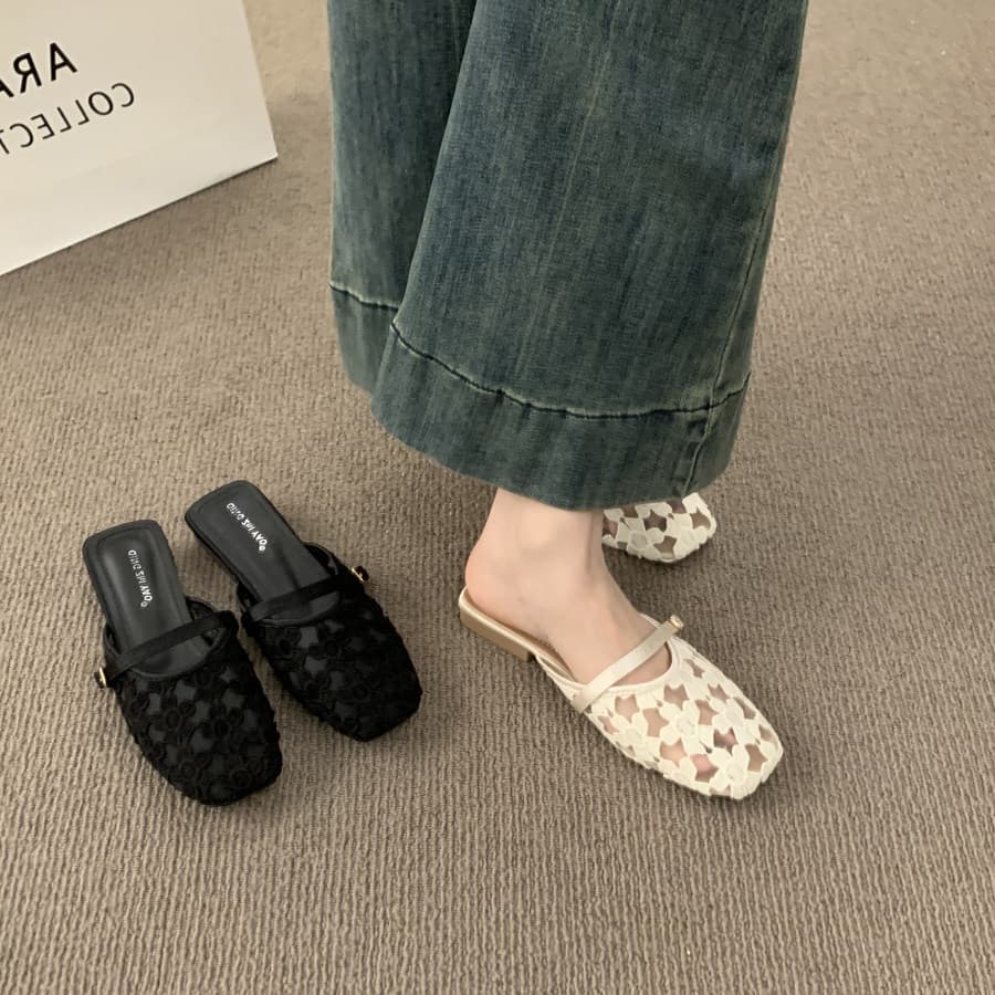 French Style Toe-Cover Lace Mules for Women 2026 Spring Summer, 3D Floral Hollow Out, Comfortable Elegant Outdoor Shoes