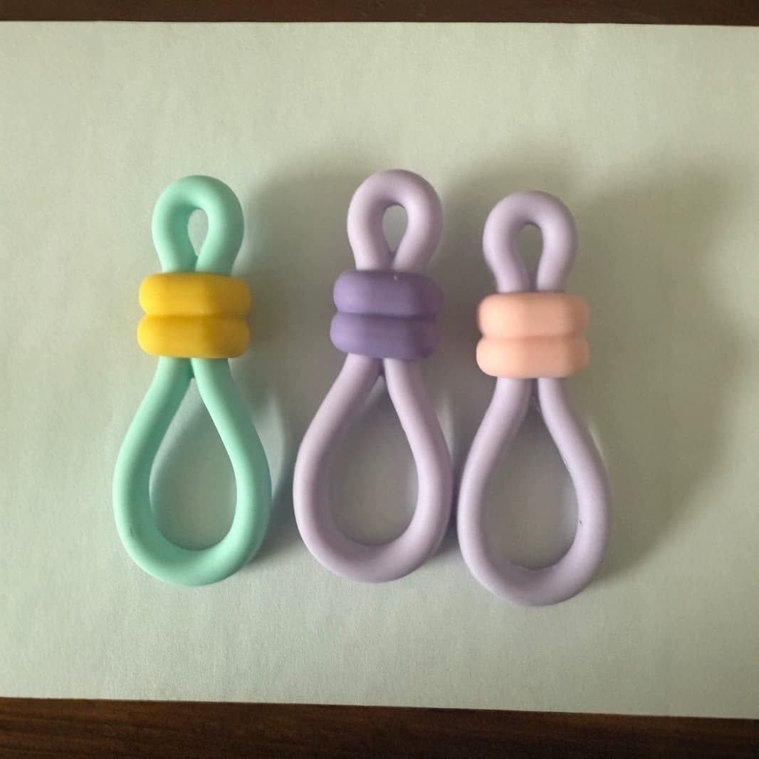 Colored silicone tie strap with cup clip, DIY