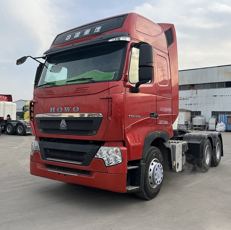 Sinotruk HOWO CNG tractor head, used 10-wheel heavy truck, 450 hp cargo transport head