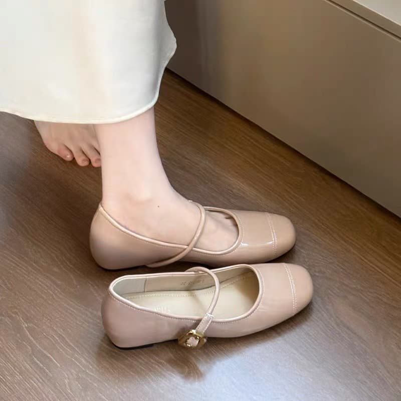 French Style Vintage Mary Jane Shoes for Women 2026 Summer New Style Shallow Mouth Round Toe Chunky Low Heel to Match Dresses
